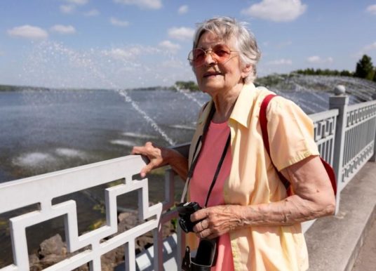 Cool and Comfortable: Tips for Seniors on How to Handle Summer Heat